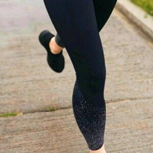 EUC - Zyia Reflective Light n Luxe Size 8-10